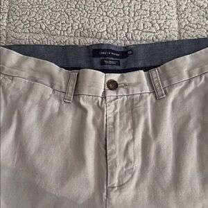 Tommy Hilfiger Gray Chinos Classic Fit